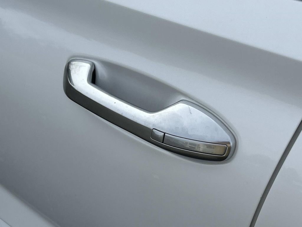 Used 2020 Hyundai Palisade Limited image 16