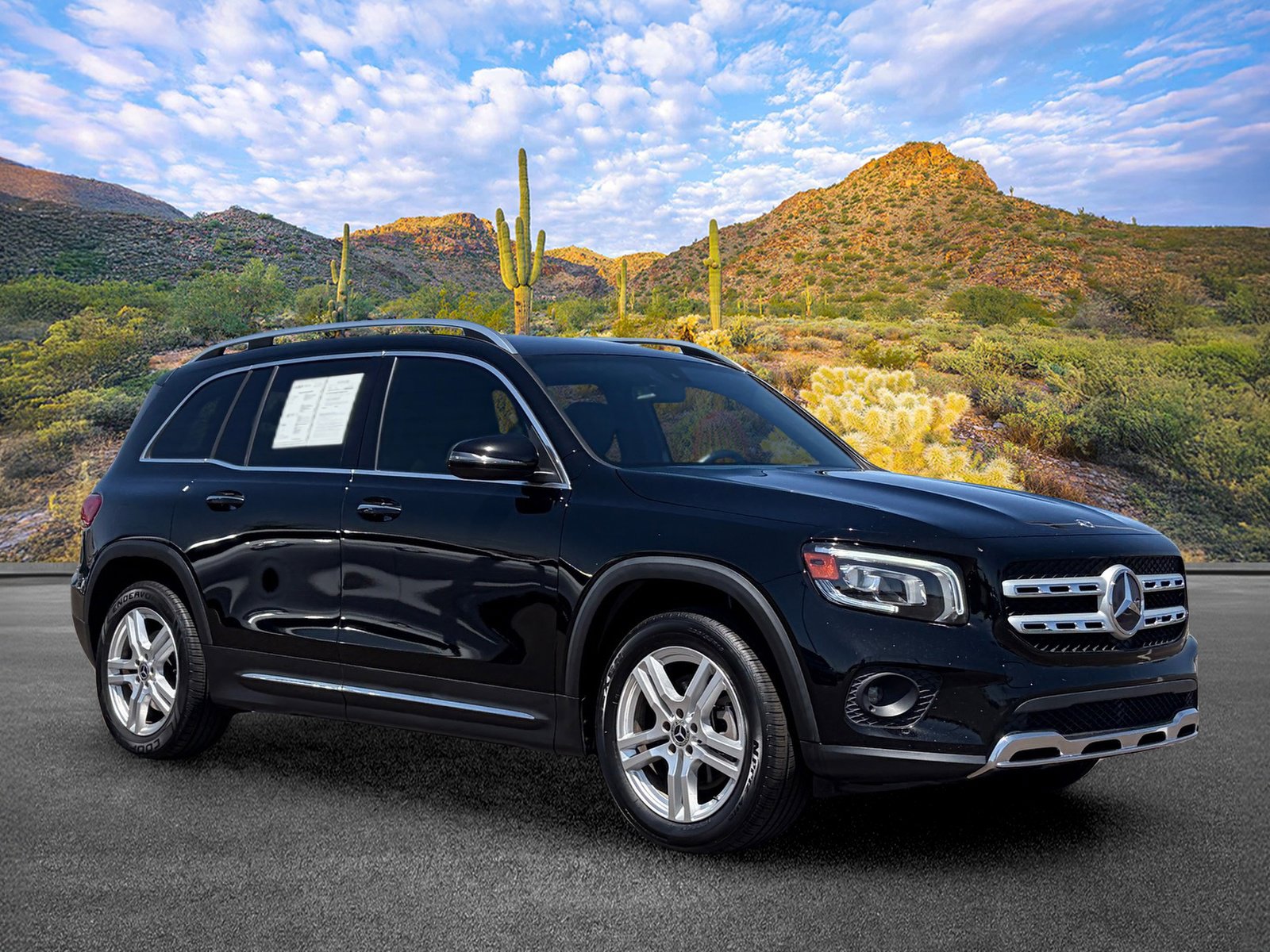 Used 2020 Mercedes-Benz GLB 250 image 2
