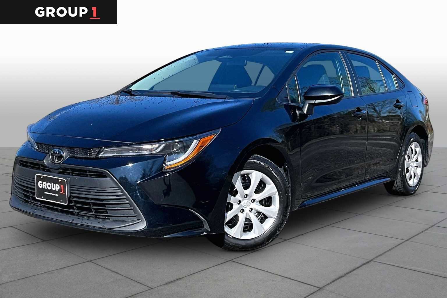 Used 2024 Toyota Corolla LE FWD image 1