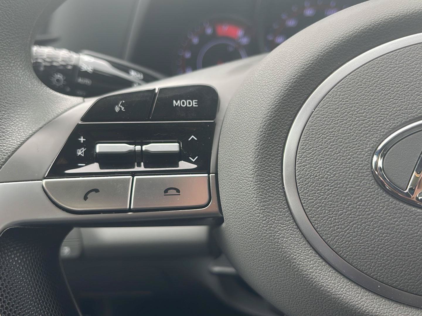 Certified 2023 Hyundai Elantra SEL FWD image 22