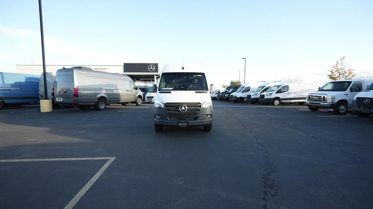 New 2025 Mercedes-Benz Sprinter 2500 image 2