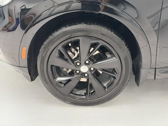 Used 2021 Buick Envision Essence w/ Technology Package I AWD/4WD image 28