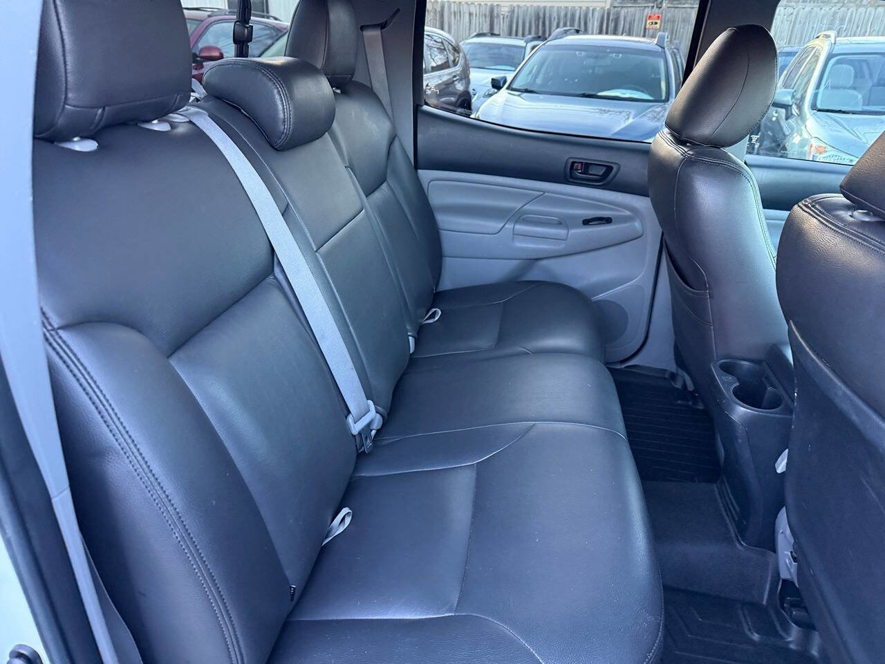 Used 2014 Toyota Tacoma 4x4 Double Cab w/ SR5 Package image 33