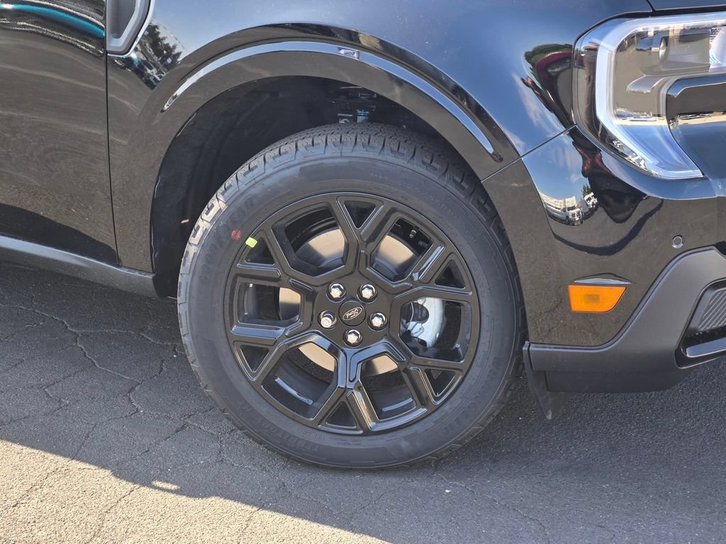 New 2026 Ford Maverick Lariat w/ Black Appearance Package AWD/4WD image 3