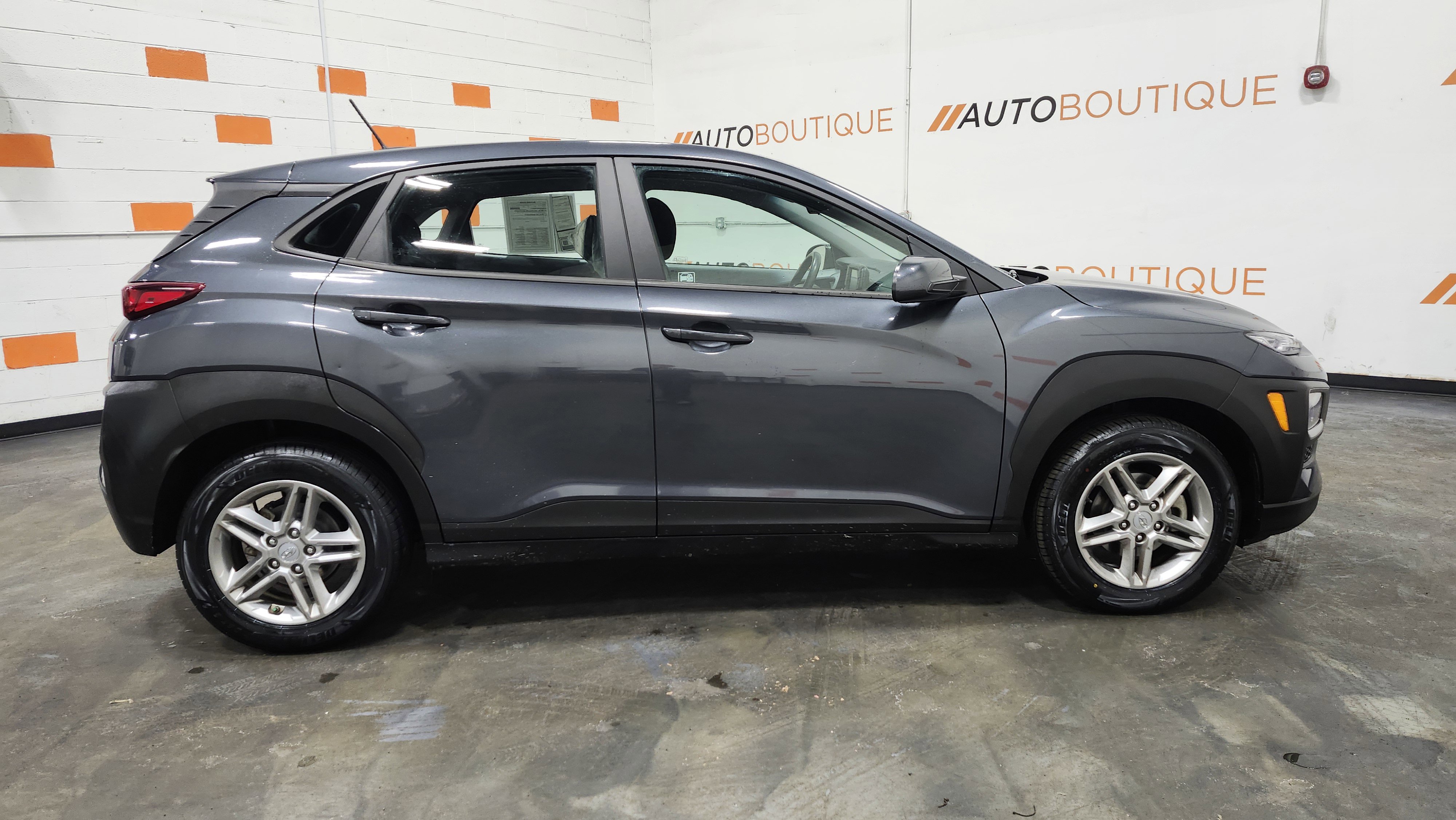 Used 2021 Hyundai Kona SE image 16