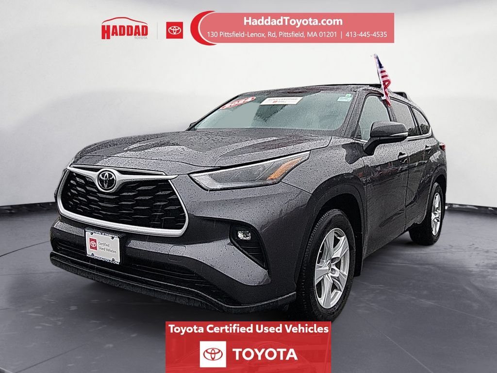Certified 2024 Toyota Highlander LE AWD/4WD image 1