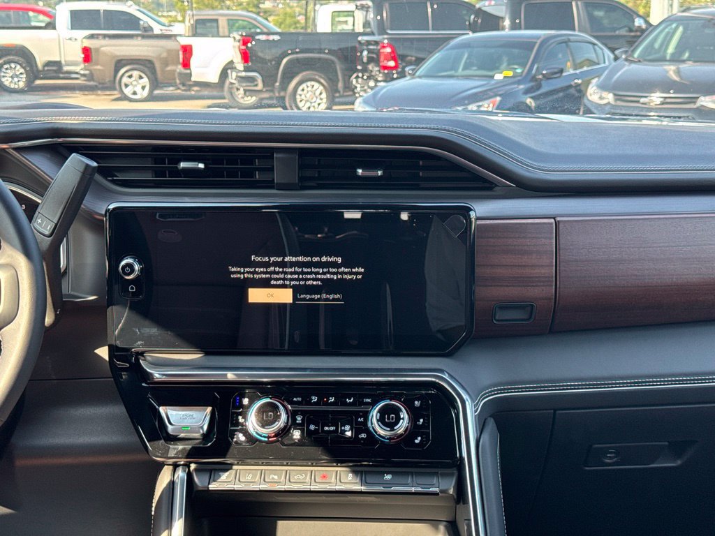 New 2026 GMC Sierra 3500 Denali Ultimate AWD/4WD image 25