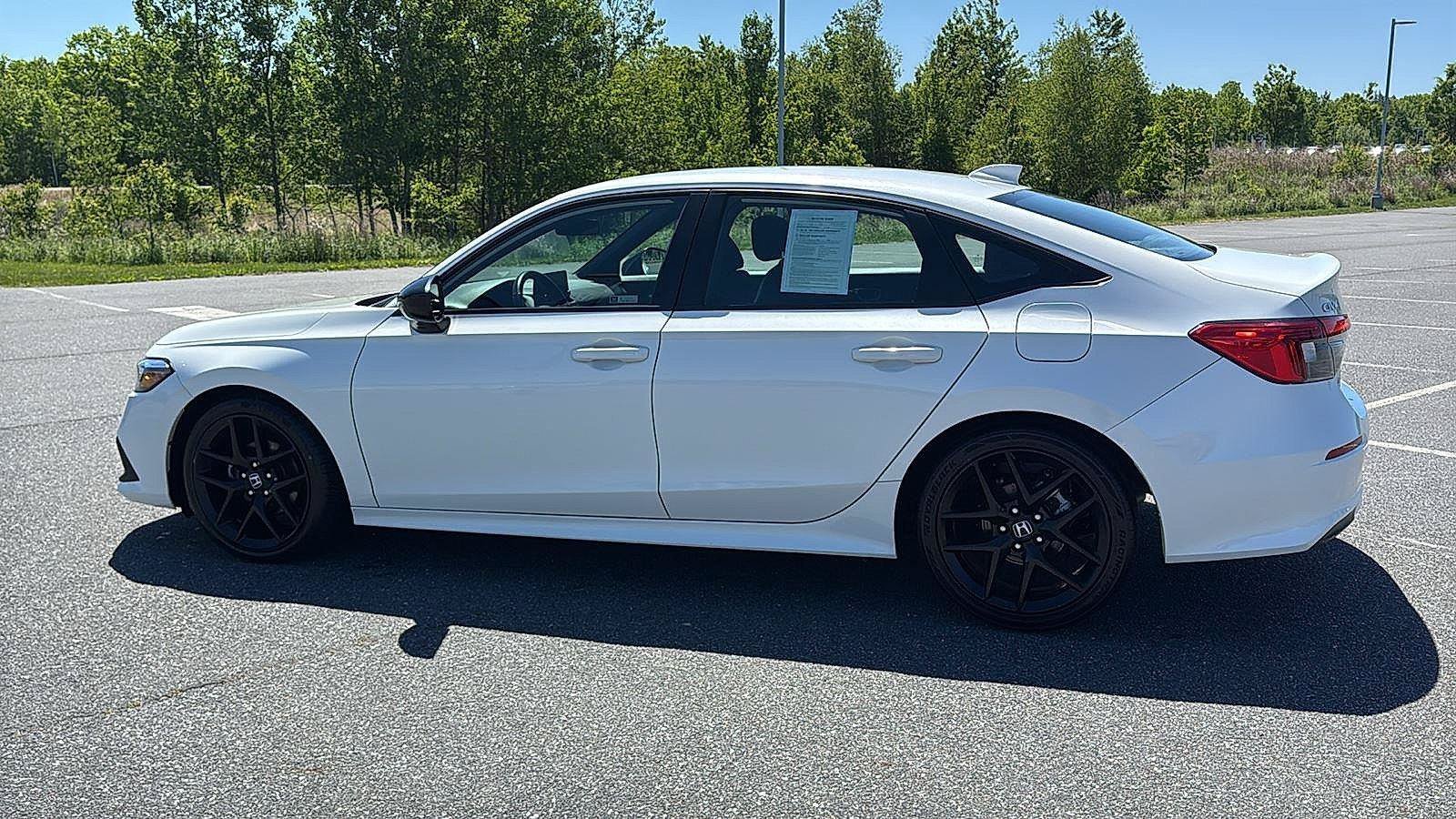 Used 2024 Honda Civic Sport image 11