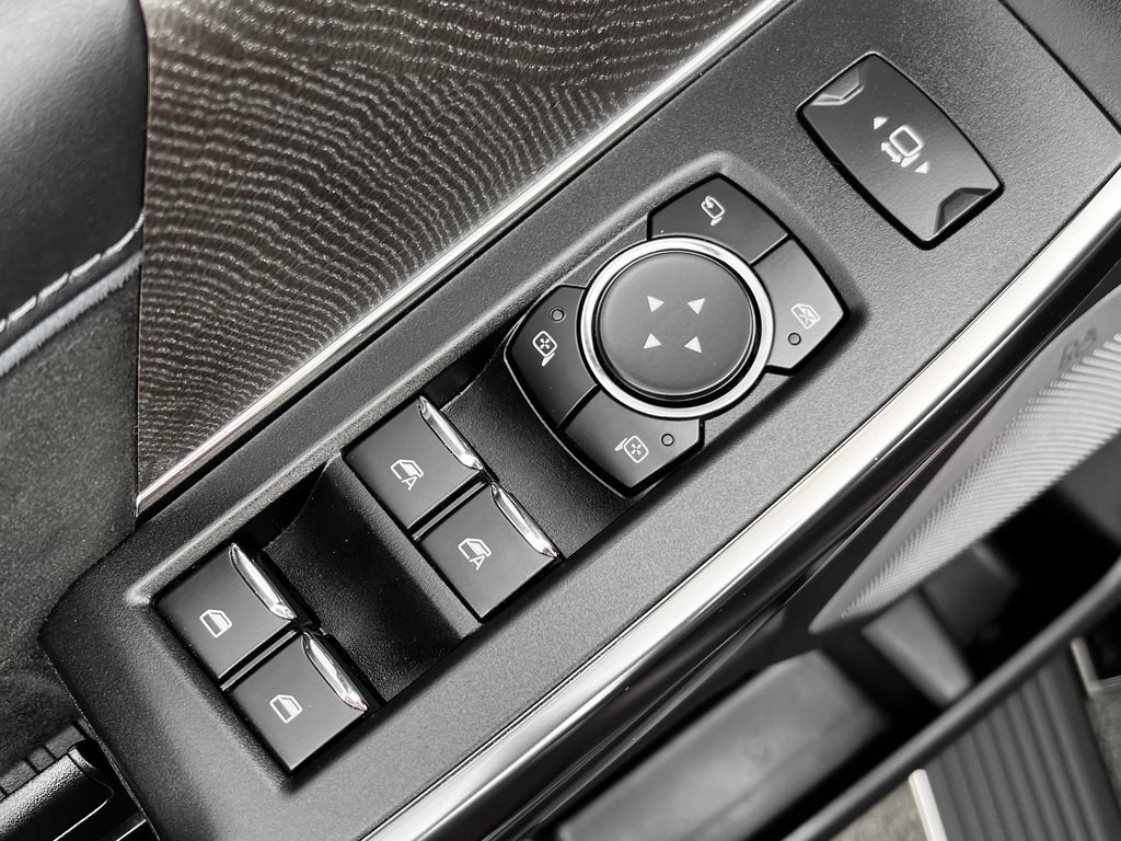 Used 2025 Ford F250 Platinum image 29