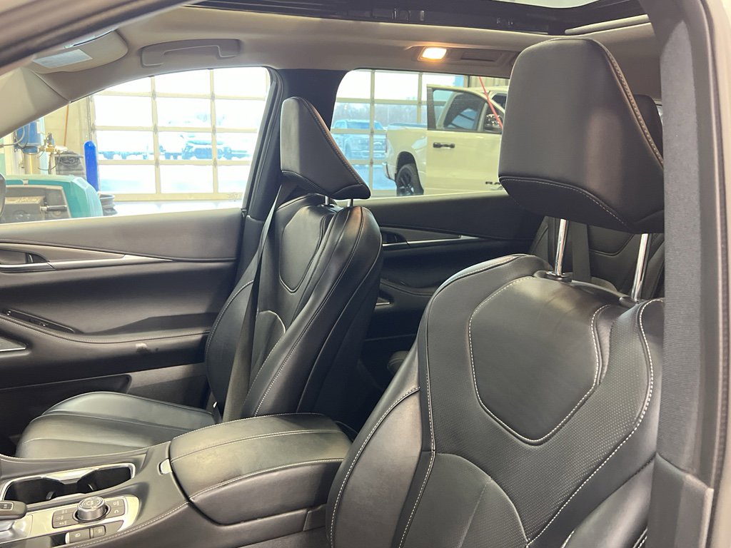 Used 2024 INFINITI QX60 Luxe AWD/4WD image 15