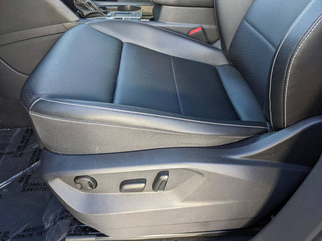 Used 2023 Volkswagen Atlas SE w/ Black Wheel Package FWD image 20