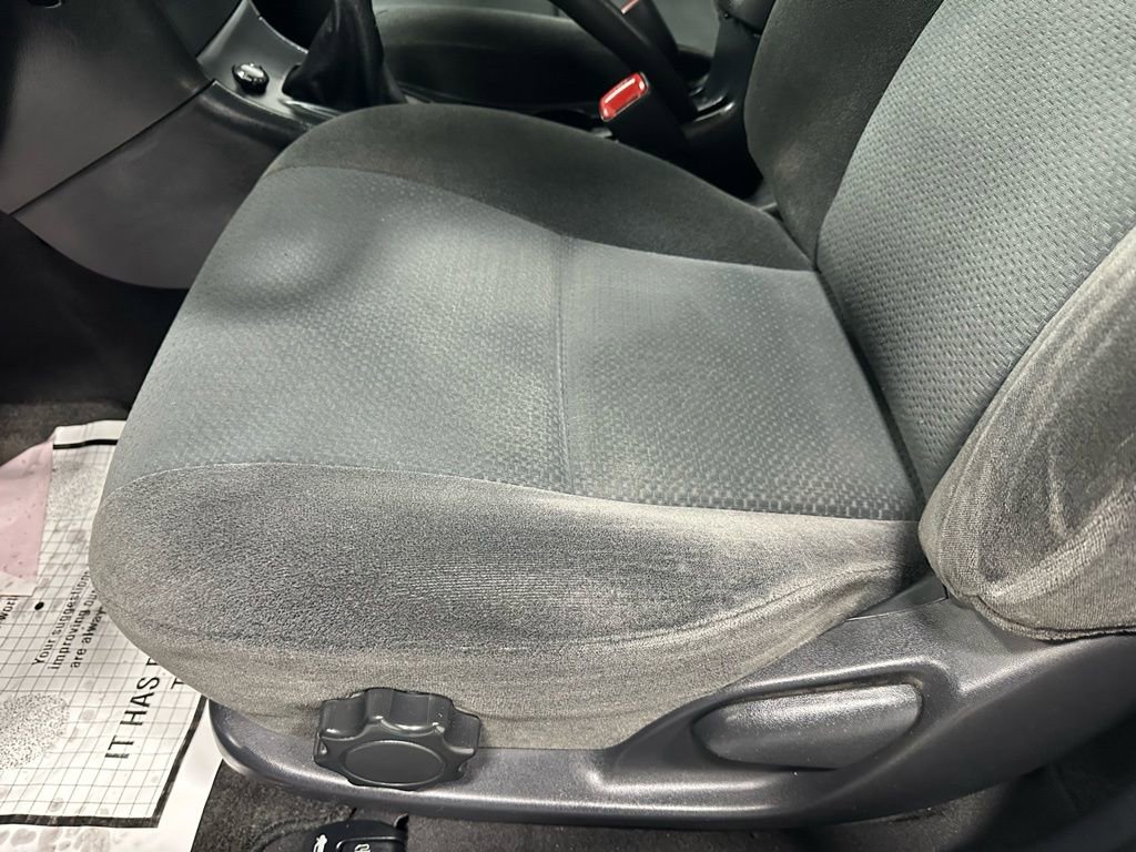 Used 2004 Toyota Corolla CE image 13