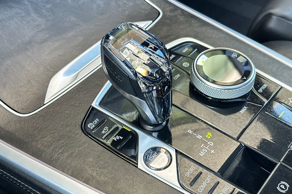 Used 2022 BMW X7 xDrive40i w/ M Sport Package image 25