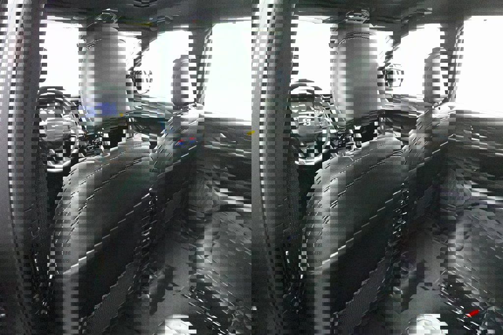 New 2025 Jeep Grand Cherokee L Limited w/ Luxury Tech Group II image 25