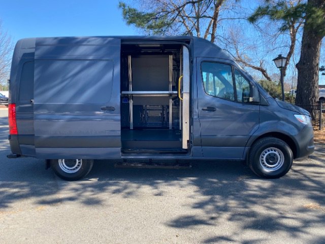 Used 2019 Mercedes-Benz Sprinter 144 image 9