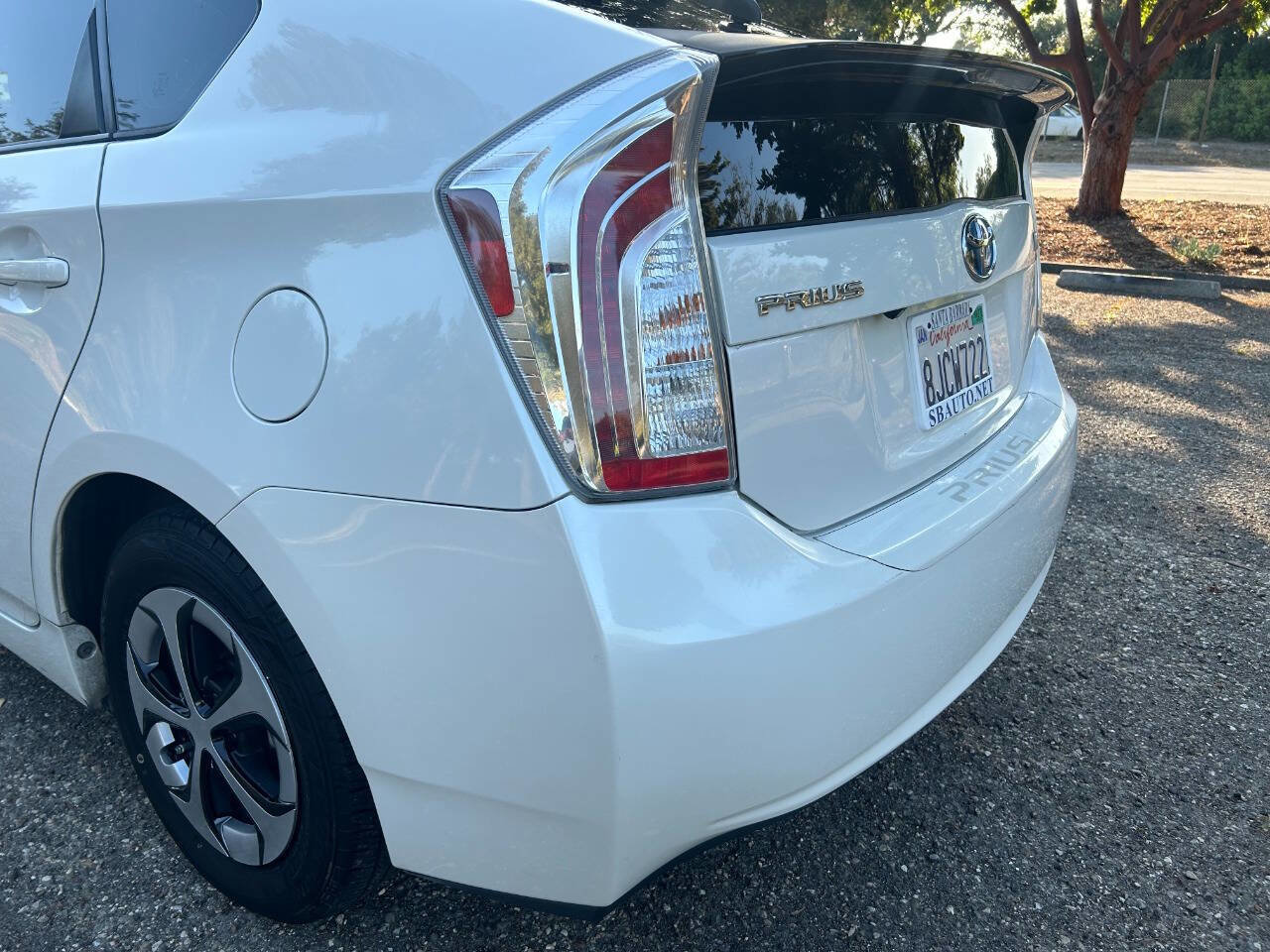 Used 2013 Toyota Prius Four w/ Deluxe Solar Roof Pkg FWD image 21