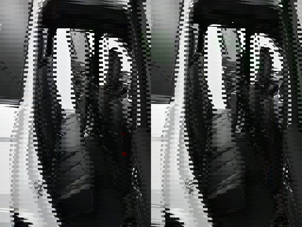 Used 2023 Jeep Grand Cherokee Overland image 10