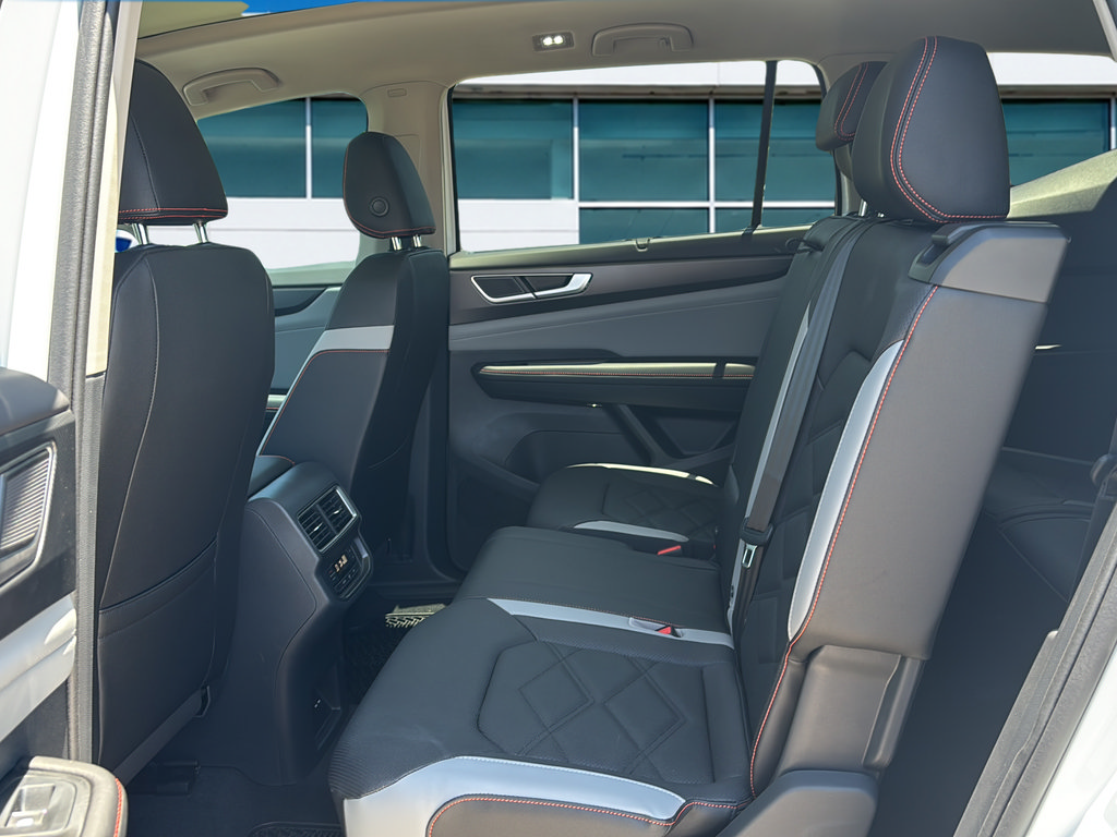 New 2026 Volkswagen Atlas Peak Edition AWD/4WD image 15