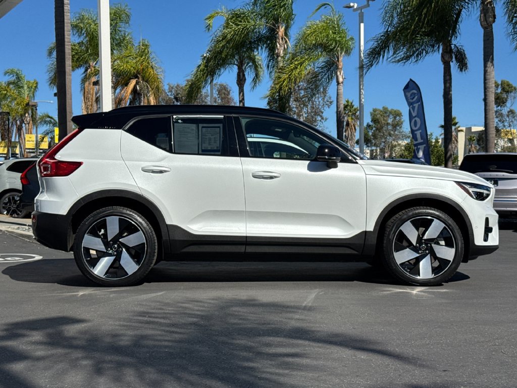 Certified 2023 Volvo XC40 Recharge Ultimate AWD/4WD image 6