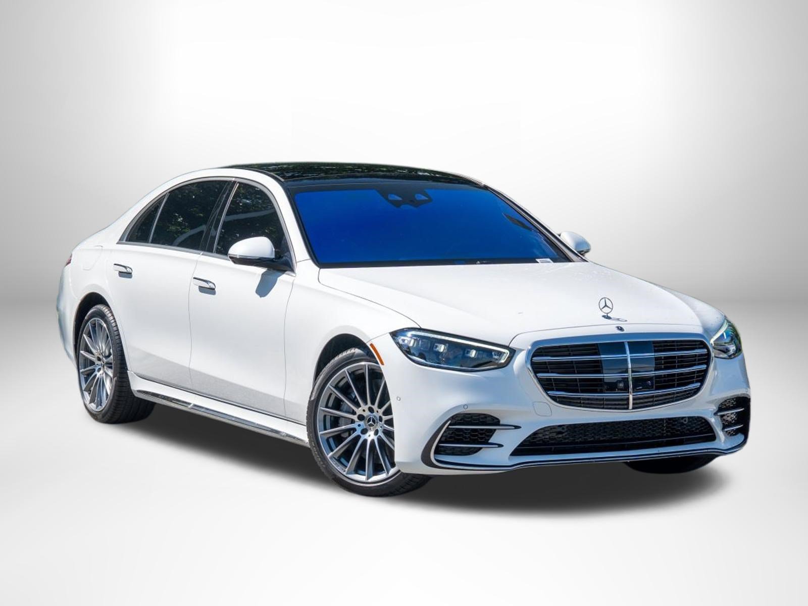 Used 2025 Mercedes-Benz S 580 4MATIC Sedan image 1