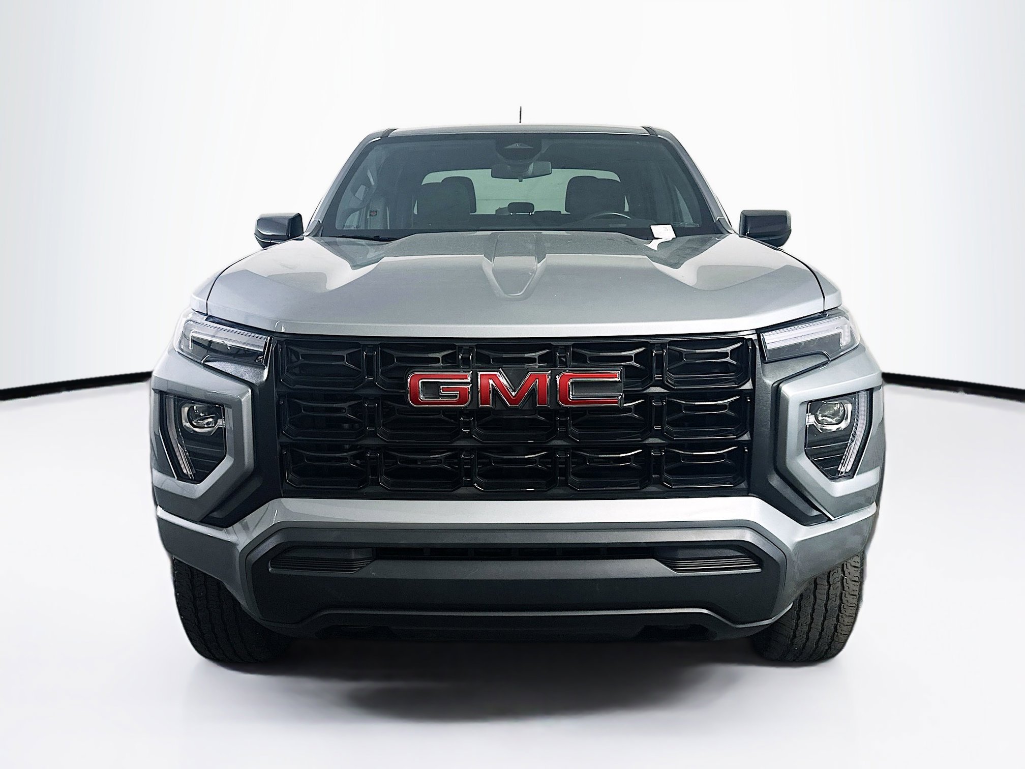 Used 2024 GMC Canyon Elevation RWD image 2