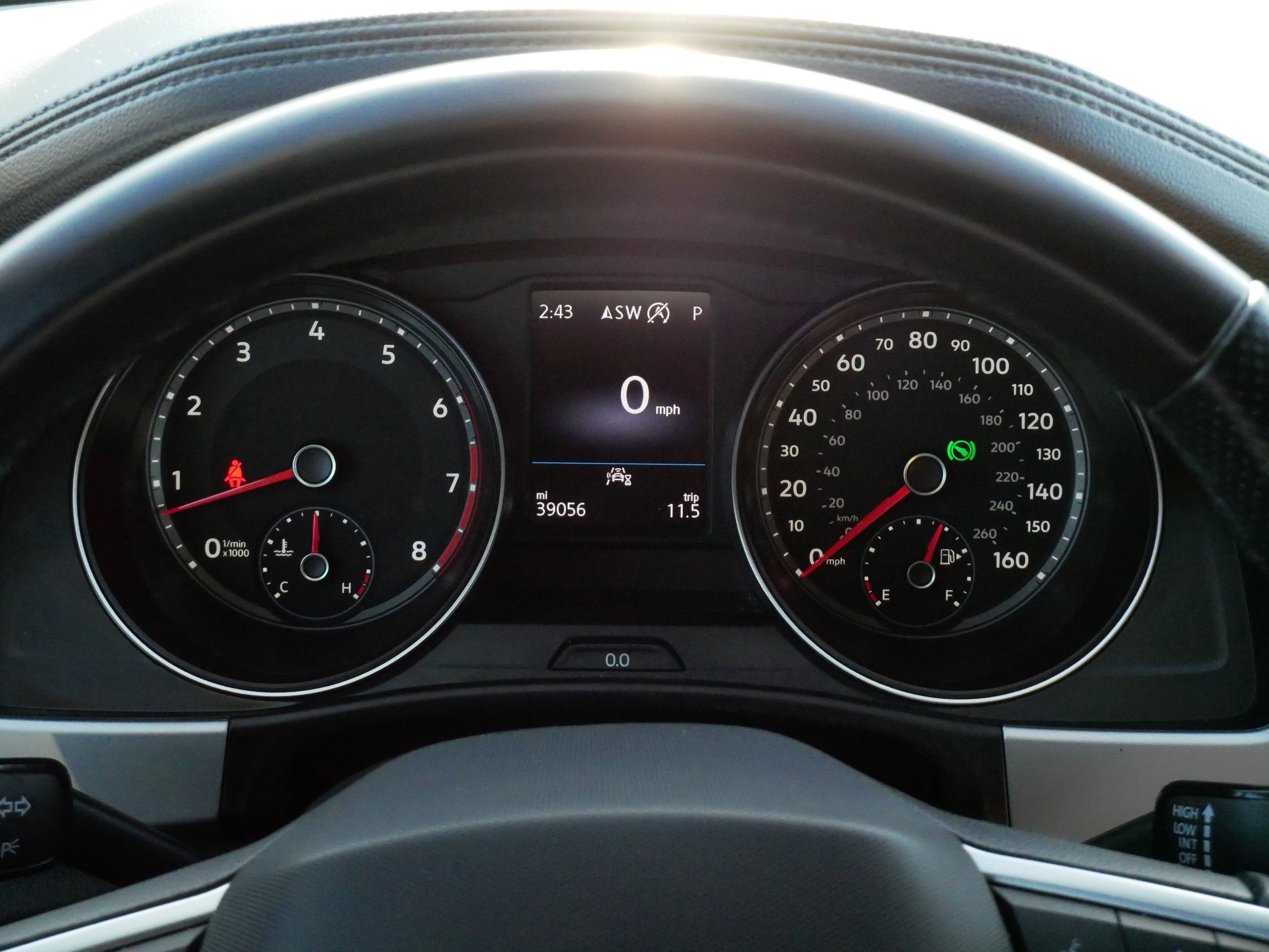 Certified 2021 Volkswagen Atlas Cross Sport SE w/ Panoramic Sunroof Package image 21