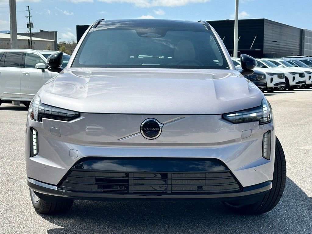 New 2026 Volvo EX90 Plus image 2