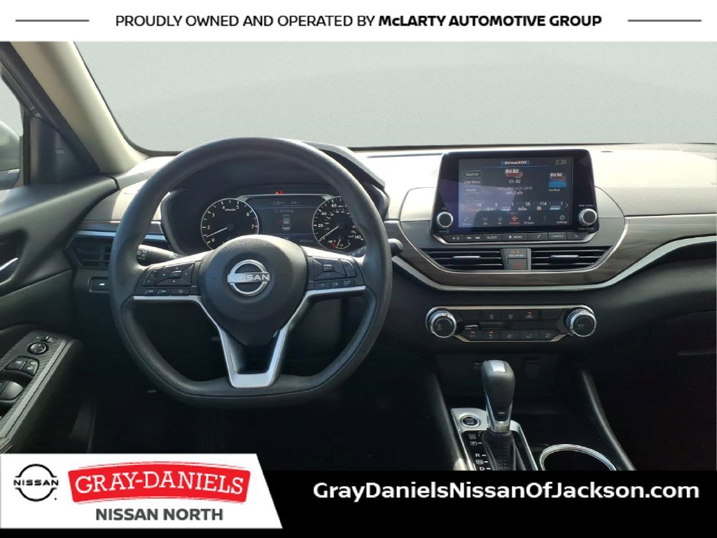 Used 2024 Nissan Altima 2.5 SV FWD image 8