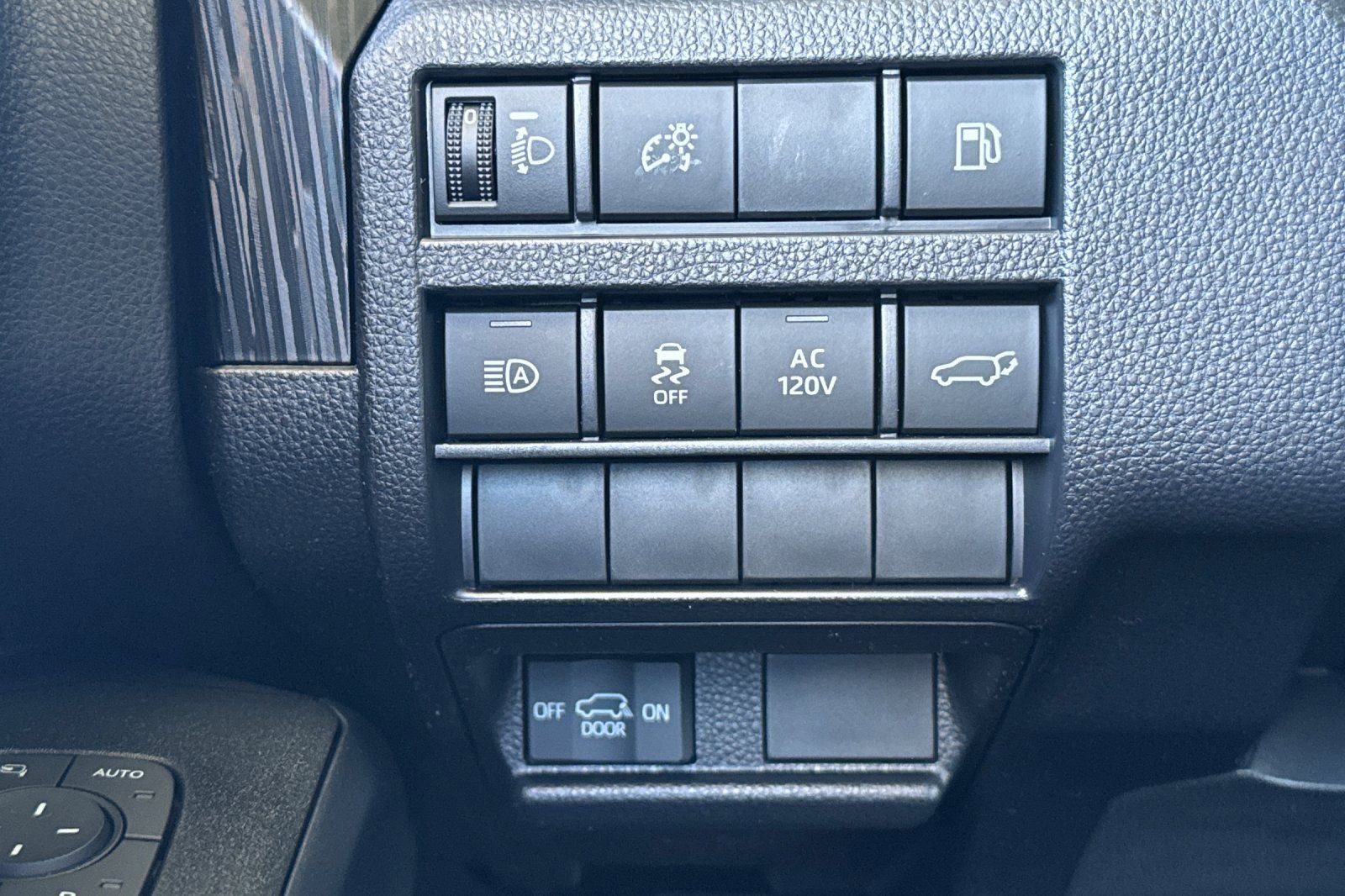 New 2026 Toyota 4Runner Platinum image 28