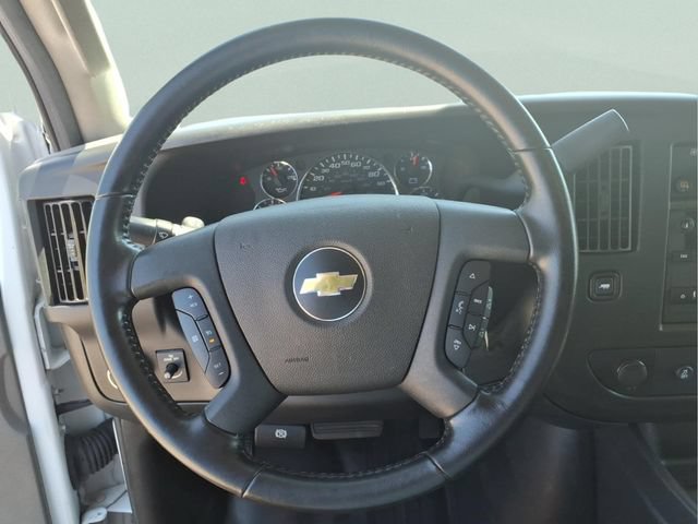 Used 2022 Chevrolet Express 3500 Extended w/ Driver Convenience Package RWD image 15