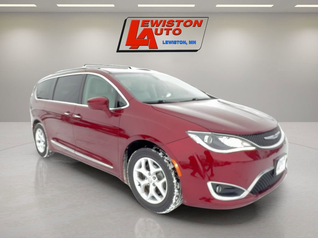 Used 2018 Chrysler Pacifica Touring-L Plus w/ Tire & Wheel Group image 7