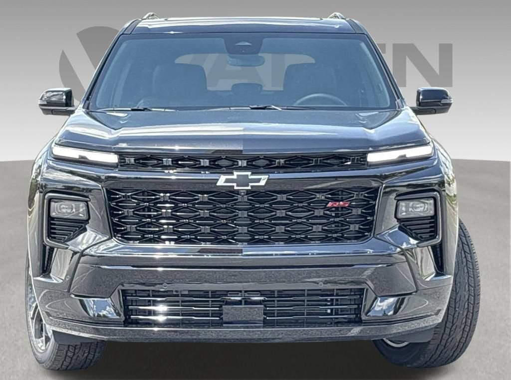 Used 2027 Chevrolet Traverse RS FWD image 2