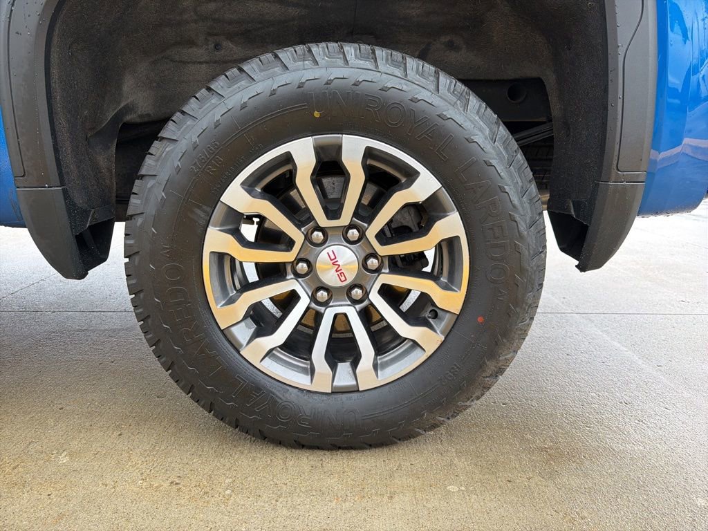 Used 2023 GMC Sierra 1500 AT4 AWD/4WD image 8