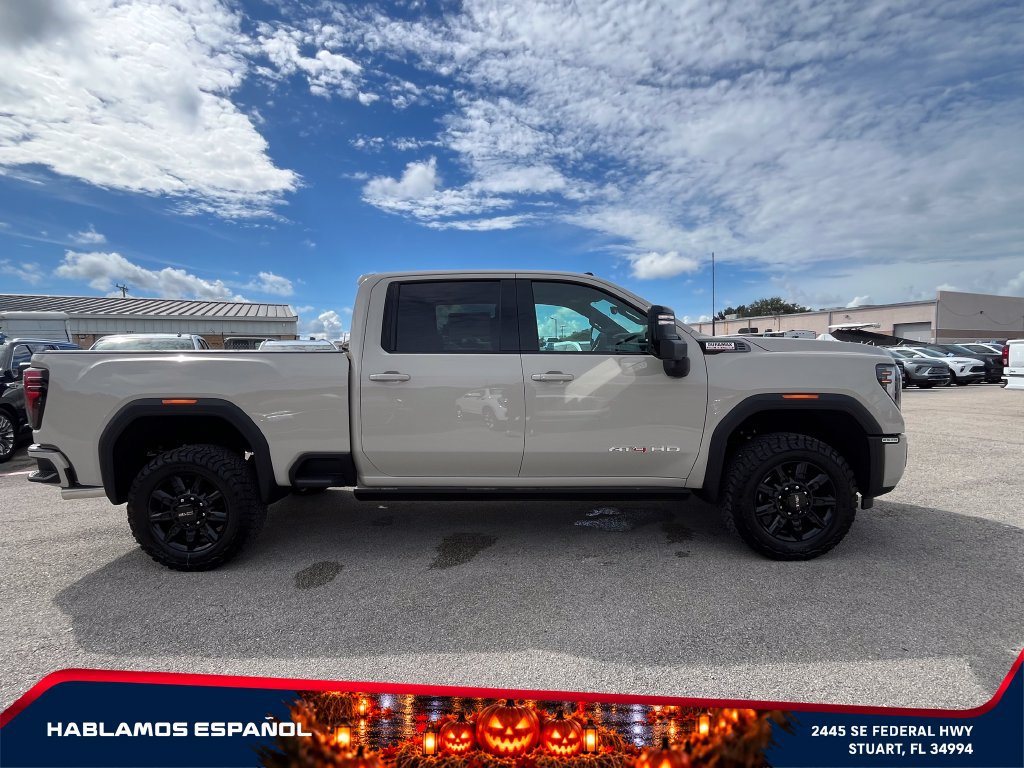 New 2026 GMC Sierra 2500 AT4 w/ AT4 Premium Plus Package AWD/4WD image 8