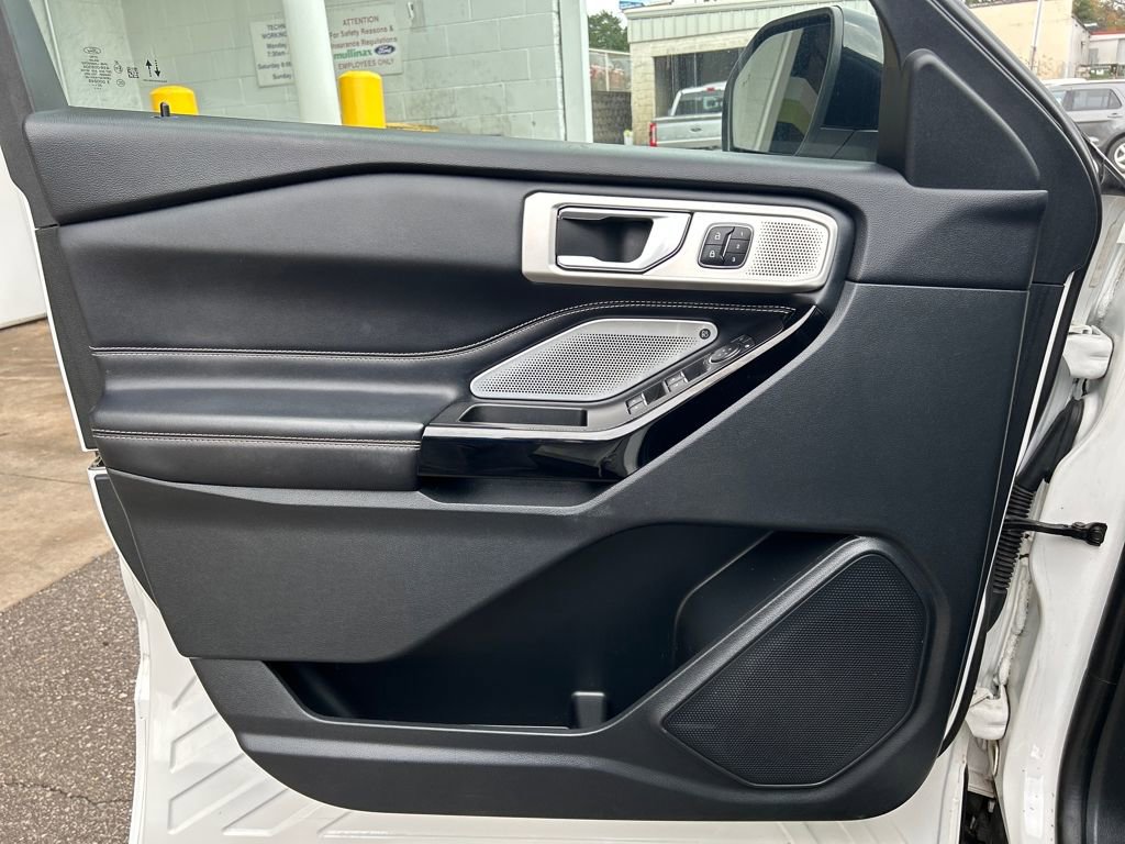 Certified 2021 Ford Explorer ST w/ Equipment Group 401A image 9