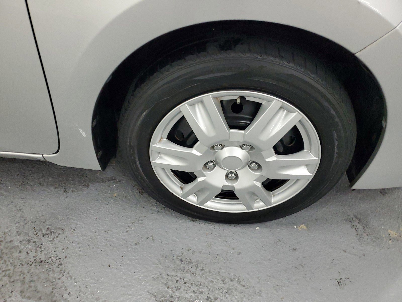 Used 2019 Toyota Corolla LE image 9