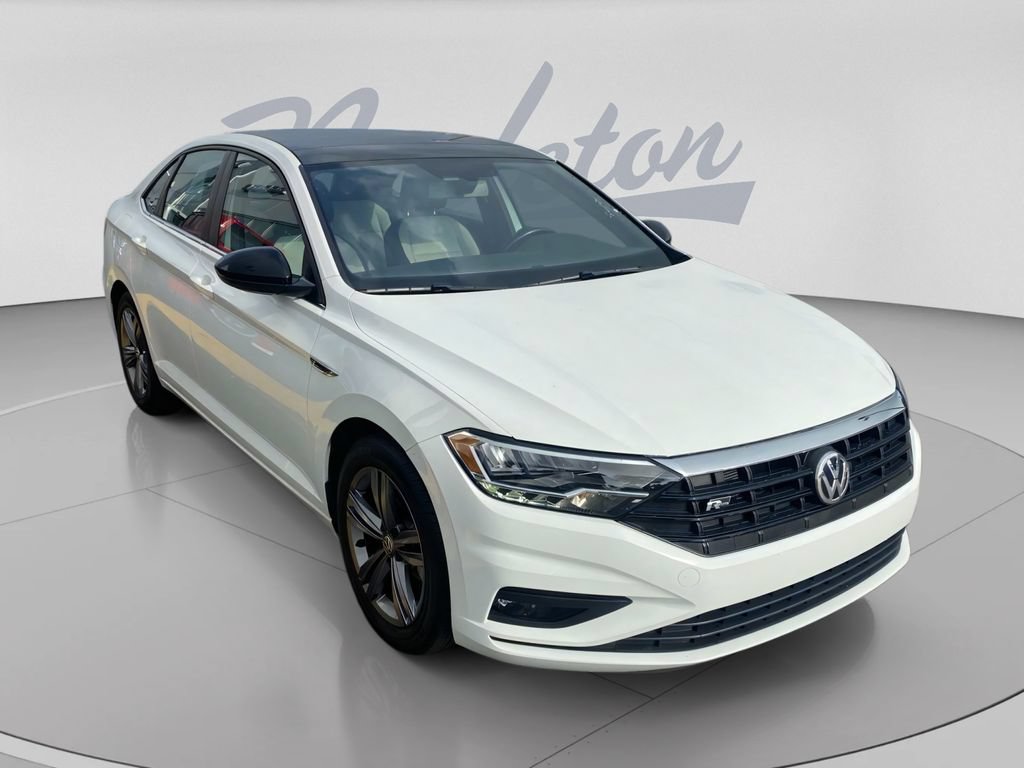 Used 2021 Volkswagen Jetta R-Line w/ R-Line Cold Weather Package FWD image 2