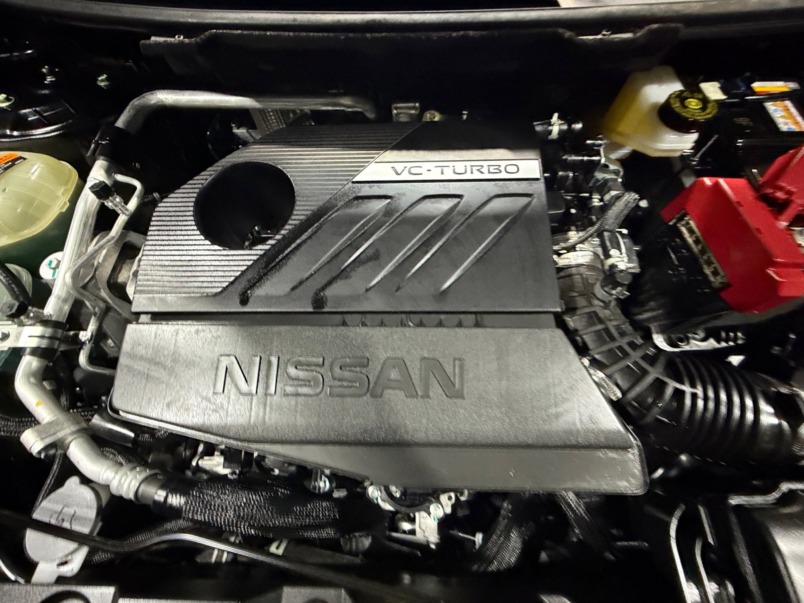 Used 2025 Nissan Rogue SV w/ SV Premium Package image 22