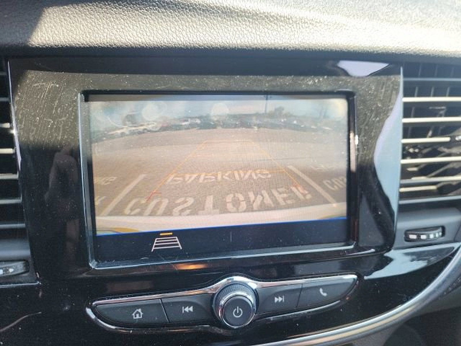 Used 2022 Buick Encore Preferred w/ Safety Package AWD/4WD image 12