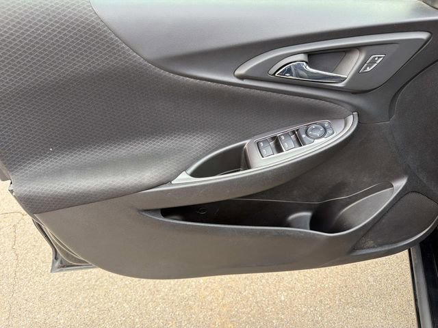 Used 2023 Chevrolet Malibu RS w/ LPO, Floor Liner Package FWD image 18
