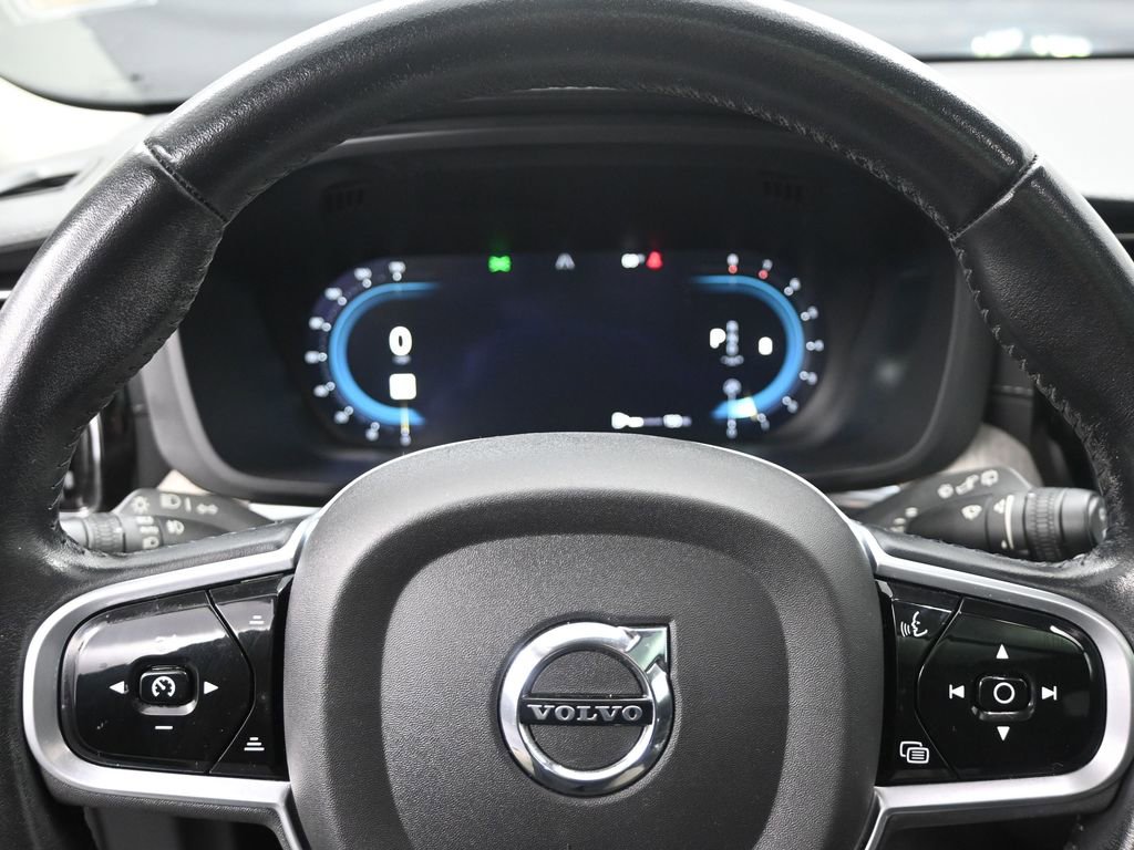 Used 2022 Volvo XC60 B6 Inscription w/ Advanced Package image 10