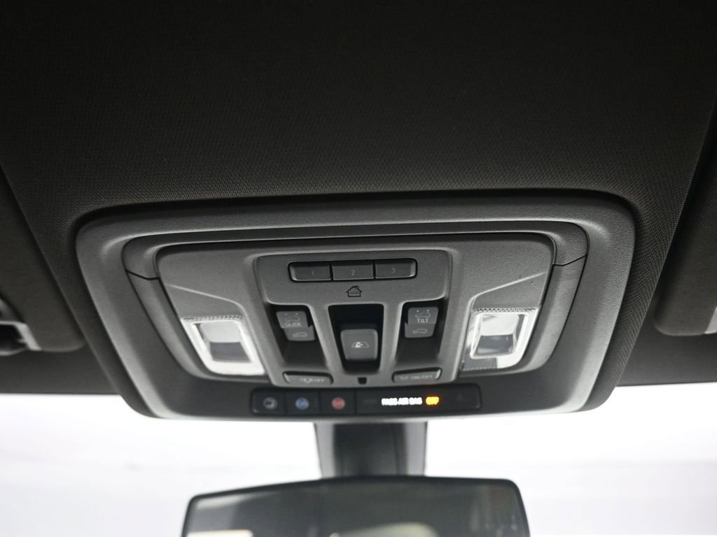 Used 2020 Chevrolet Silverado 1500 LT Trail Boss image 27