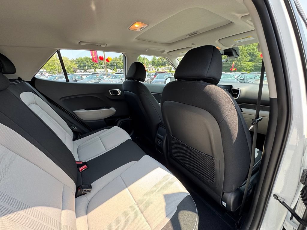 Certified 2026 Hyundai Venue SEL FWD image 24