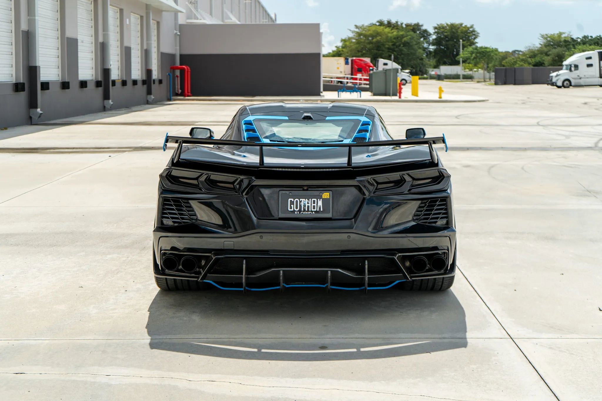 Used 2020 Chevrolet Corvette Stingray Premium Cpe w/ 3LT Preferred Equipment Group image 4