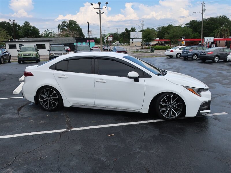 Used 2022 Toyota Corolla SE FWD image 4