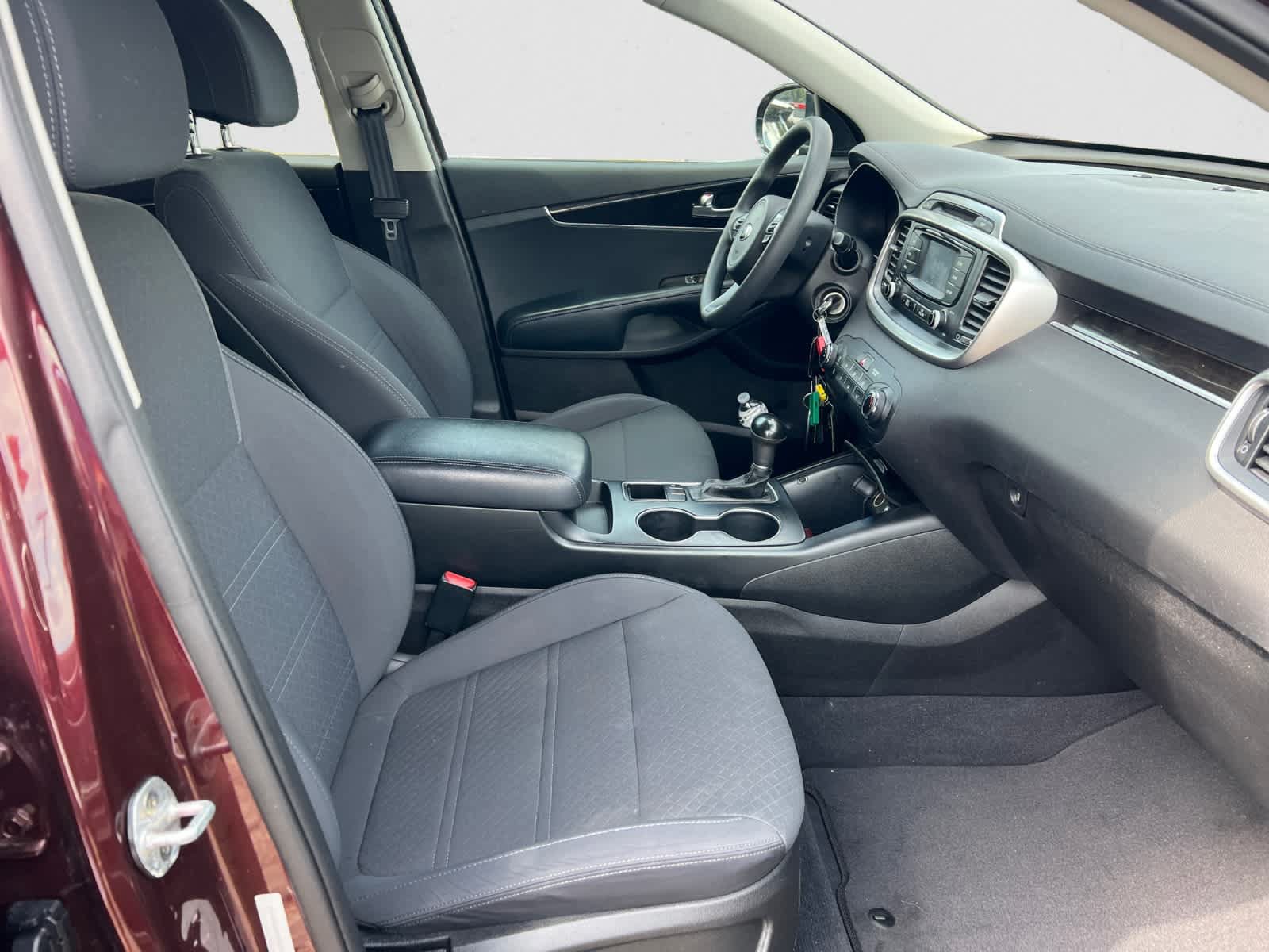 Used 2017 Kia Sorento FWD image 15