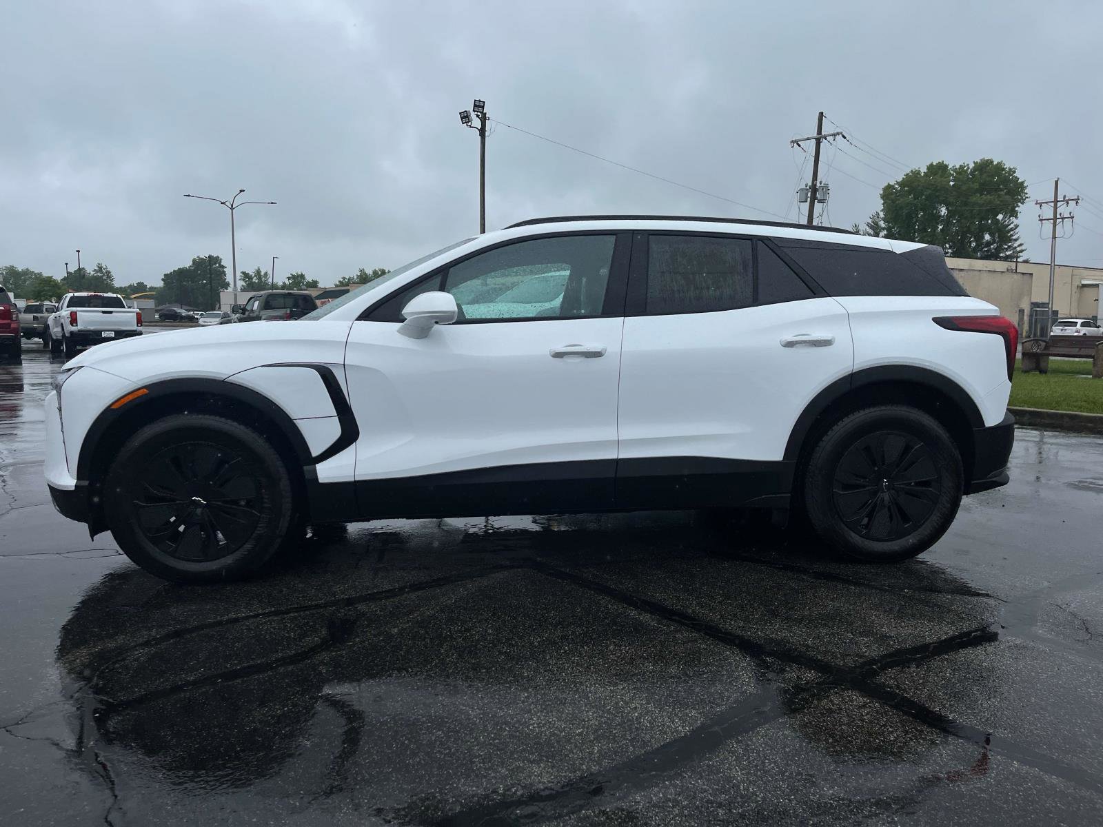 New 2025 Chevrolet Blazer EV LT image 2