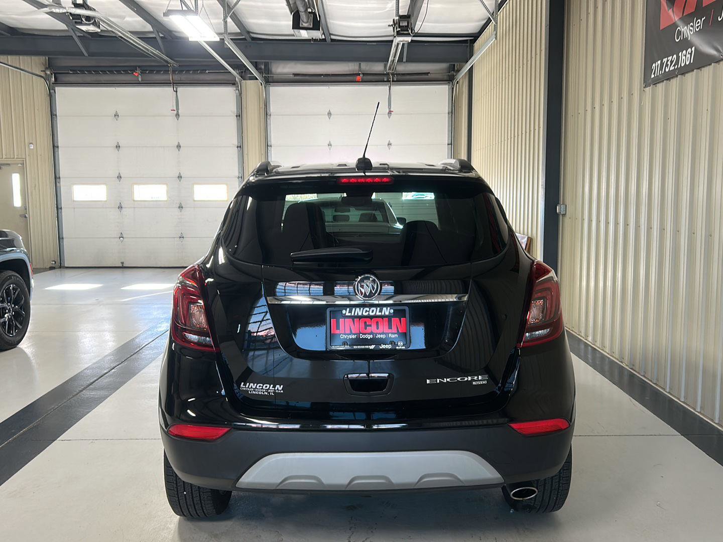 Used 2021 Buick Encore Preferred w/ Safety Package image 8