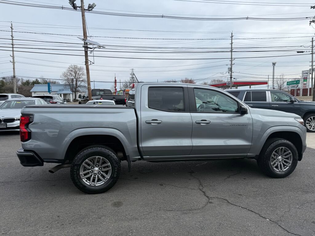 Used 2023 Chevrolet Colorado LT RWD image 8
