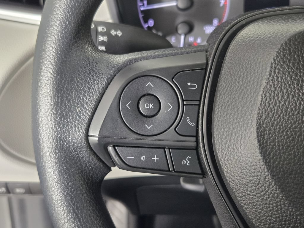Used 2025 Toyota Corolla Cross L FWD image 29